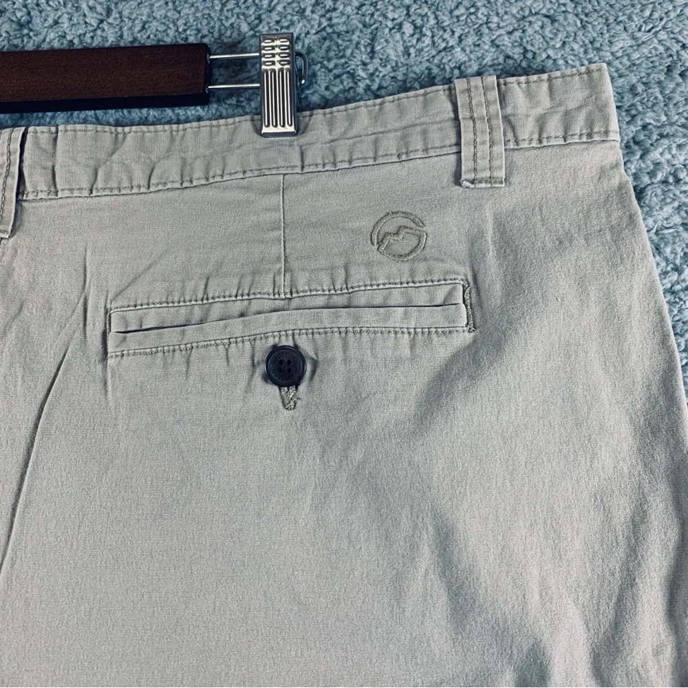 Magellan Outdoors‎ Shorts Men's Flat Front Cotton Blend Khaki Size 44W Inseam 9